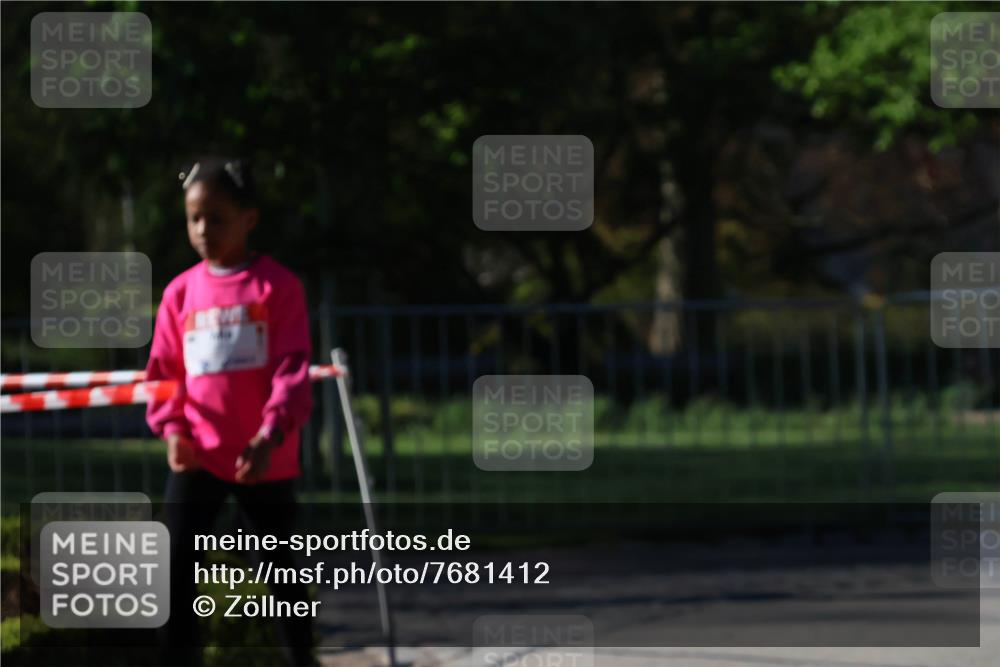 25.04.2025 - Das Zehntel Zöllner http://msf.ph/oto/7681412 26.04.2025 07:52:37 Laufen 441 meine-sportfotos.de