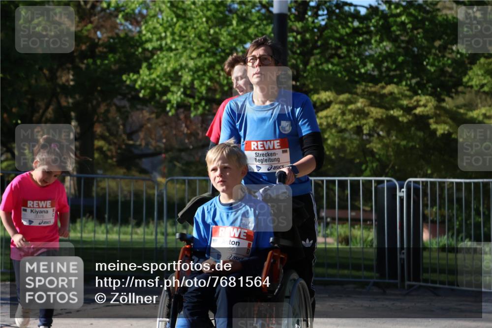 25.04.2025 - Das Zehntel Zöllner http://msf.ph/oto/7681564 26.04.2025 07:52:51 Laufen 3375, 956 meine-sportfotos.de