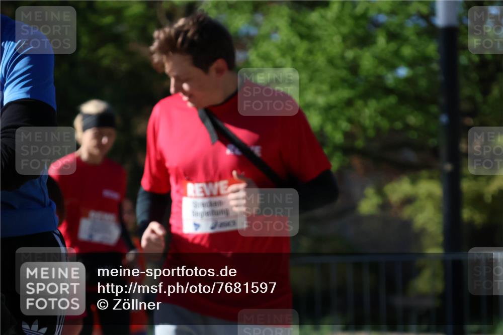 25.04.2025 - Das Zehntel Zöllner http://msf.ph/oto/7681597 26.04.2025 07:52:53 Laufen  meine-sportfotos.de