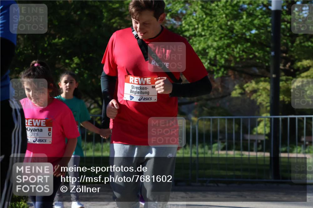 25.04.2025 - Das Zehntel Zöllner http://msf.ph/oto/7681602 26.04.2025 07:52:53 Laufen 3375 meine-sportfotos.de