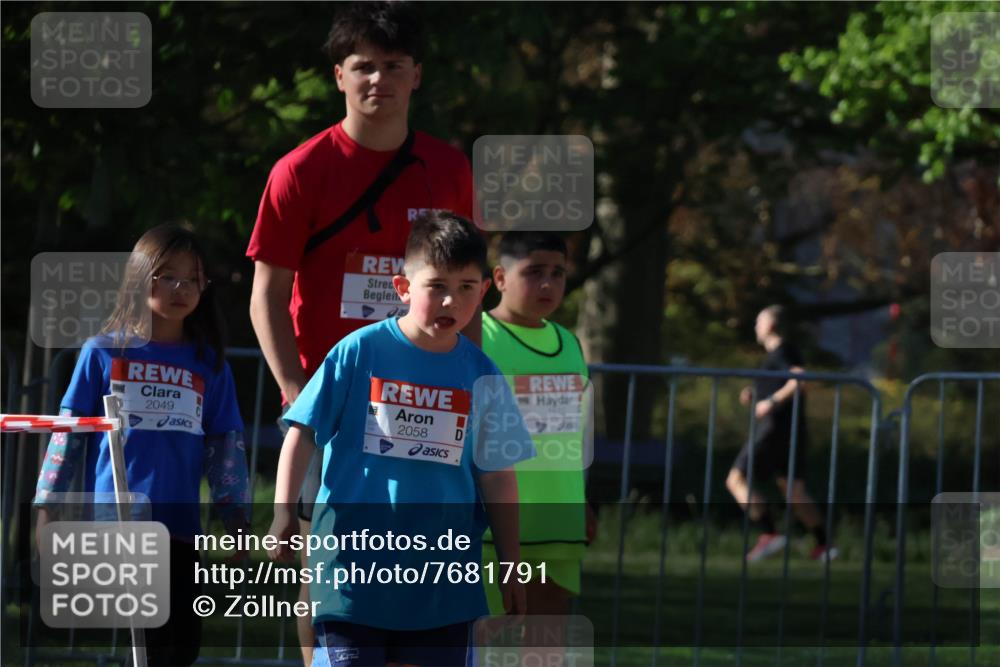 25.04.2025 - Das Zehntel Zöllner http://msf.ph/oto/7681791 26.04.2025 07:53:22 Laufen 2049, 2058 meine-sportfotos.de