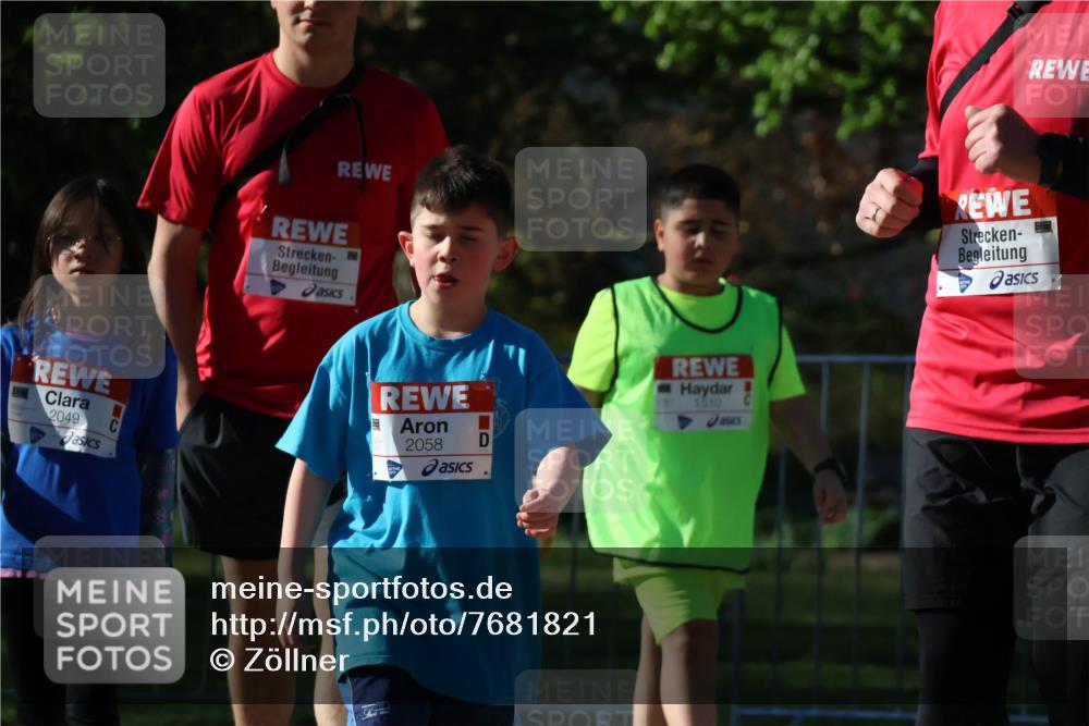 25.04.2025 - Das Zehntel Zöllner http://msf.ph/oto/7681821 26.04.2025 07:53:23 Laufen 2049, 1510, 2058 meine-sportfotos.de