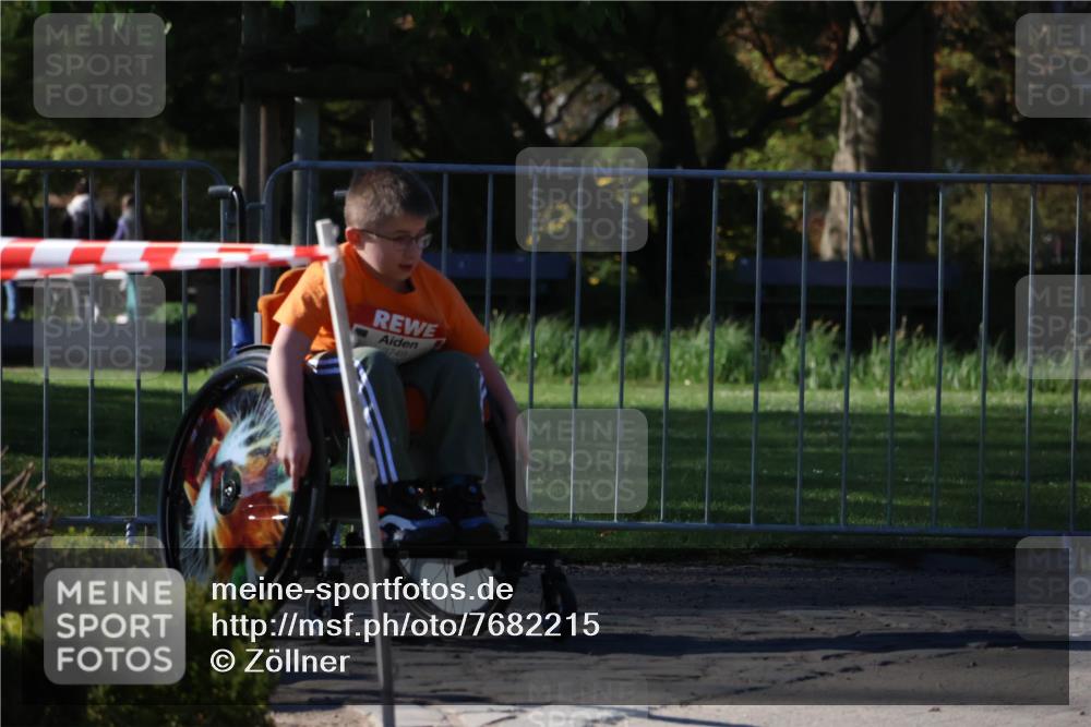 25.04.2025 - Das Zehntel Zöllner http://msf.ph/oto/7682215 26.04.2025 07:55:33 Laufen 3749 meine-sportfotos.de