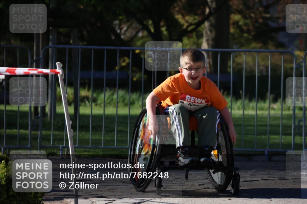 25.04.2025 - Das Zehntel Zöllner http://msf.ph/oto/7682248 26.04.2025 07:55:35 Laufen 3749 meine-sportfotos.de