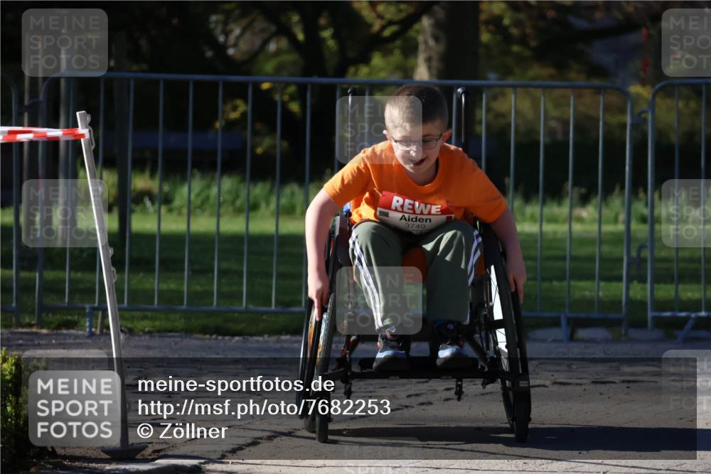 25.04.2025 - Das Zehntel Zöllner http://msf.ph/oto/7682253 26.04.2025 07:55:36 Laufen 3749 meine-sportfotos.de