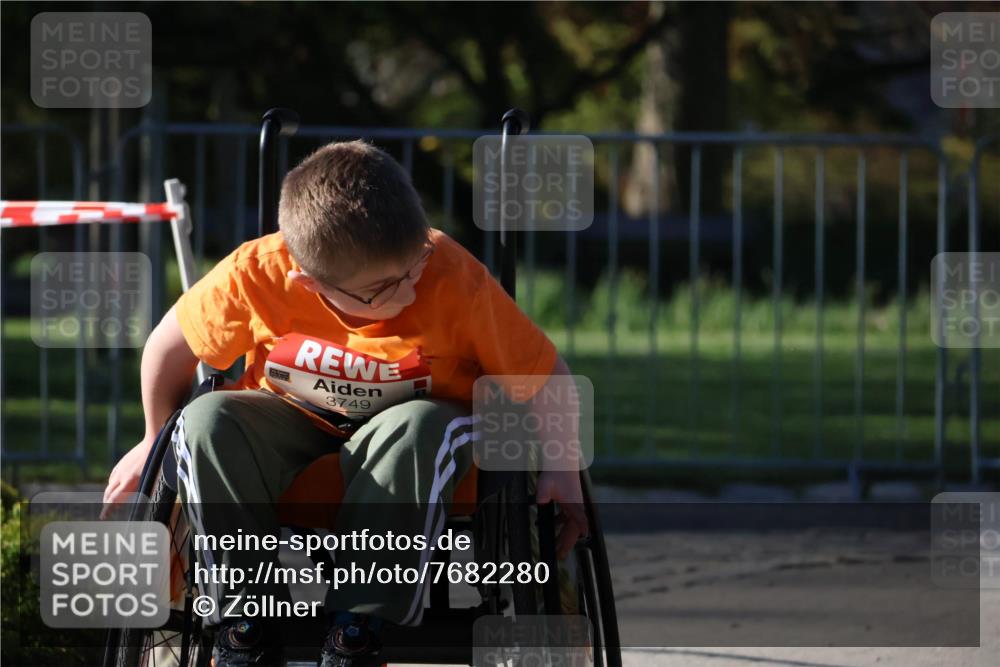 25.04.2025 - Das Zehntel Zöllner http://msf.ph/oto/7682280 26.04.2025 07:55:39 Laufen 3749 meine-sportfotos.de