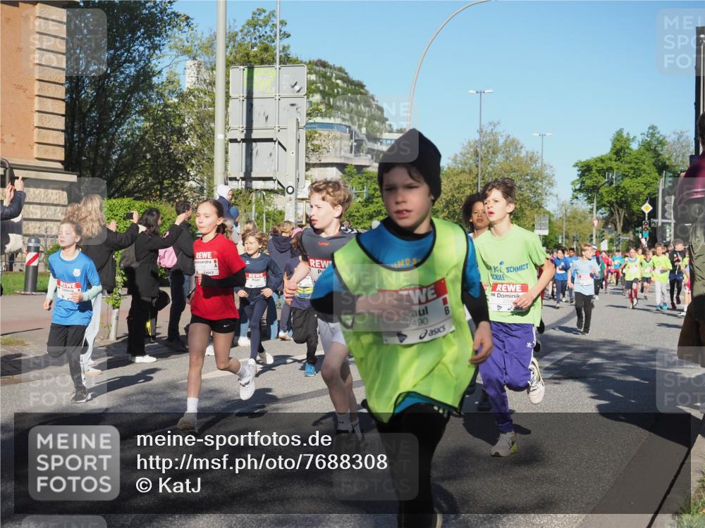 25.04.2025 - Das Zehntel KatJ http://msf.ph/oto/7688308 26.04.2025 08:35:17 Laufen 2490, 4 meine-sportfotos.de