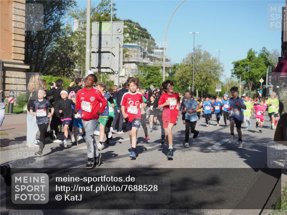 25.04.2025 - Das Zehntel KatJ http://msf.ph/oto/7688528 26.04.2025 08:35:19 Laufen 30, 30 meine-sportfotos.de