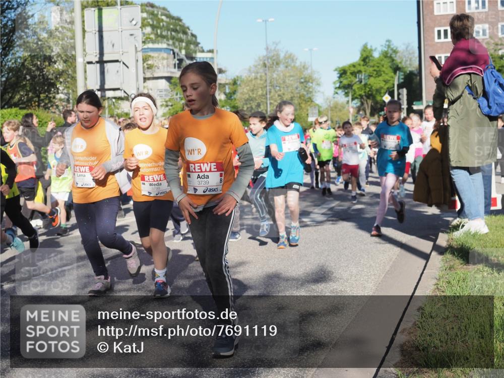 25.04.2025 - Das Zehntel KatJ http://msf.ph/oto/7691119 26.04.2025 08:36:10 Laufen 3799, 3739, 48 meine-sportfotos.de