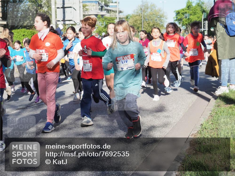 25.04.2025 - Das Zehntel KatJ http://msf.ph/oto/7692535 26.04.2025 08:36:33 Laufen 1903, 2982 meine-sportfotos.de