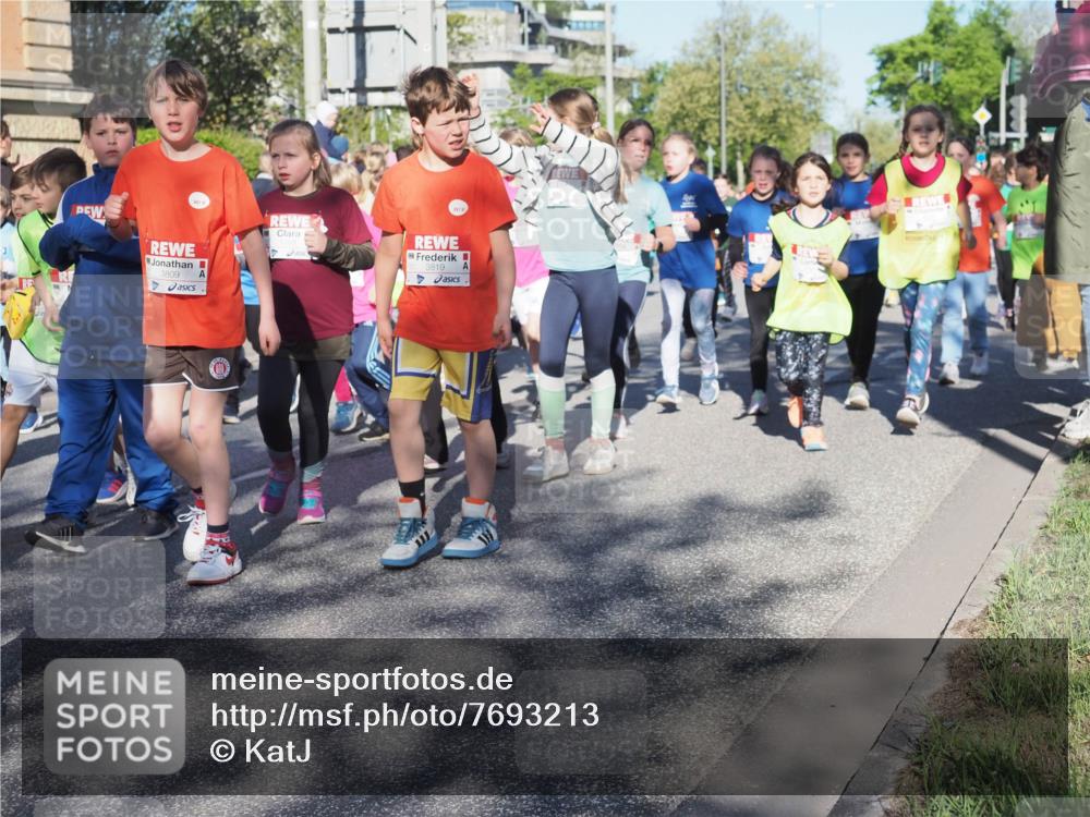 25.04.2025 - Das Zehntel KatJ http://msf.ph/oto/7693213 26.04.2025 08:36:44 Laufen 3809, 3819 meine-sportfotos.de