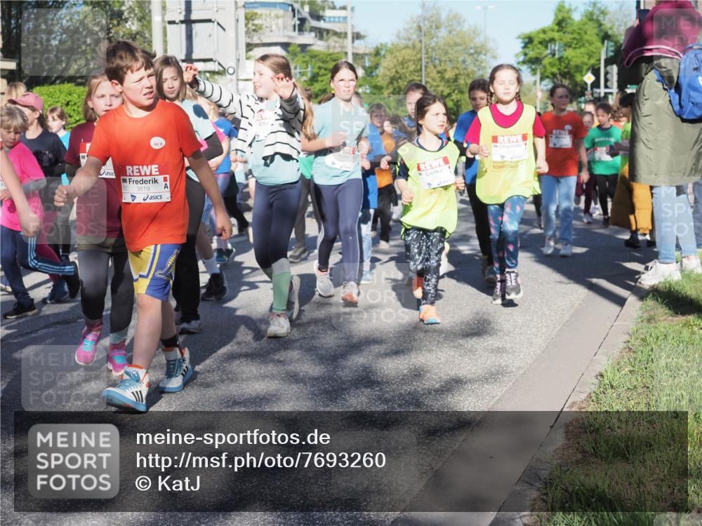 25.04.2025 - Das Zehntel KatJ http://msf.ph/oto/7693260 26.04.2025 08:36:44 Laufen 3819, 1 meine-sportfotos.de