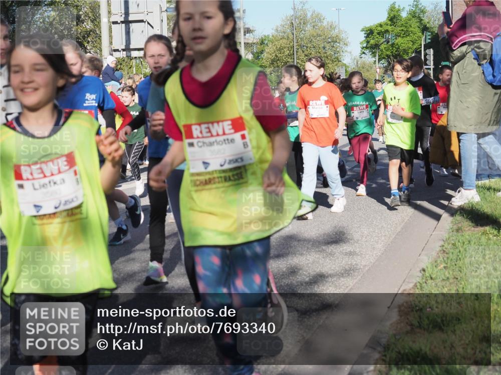 25.04.2025 - Das Zehntel KatJ http://msf.ph/oto/7693340 26.04.2025 08:36:46 Laufen 3582, 3580 meine-sportfotos.de