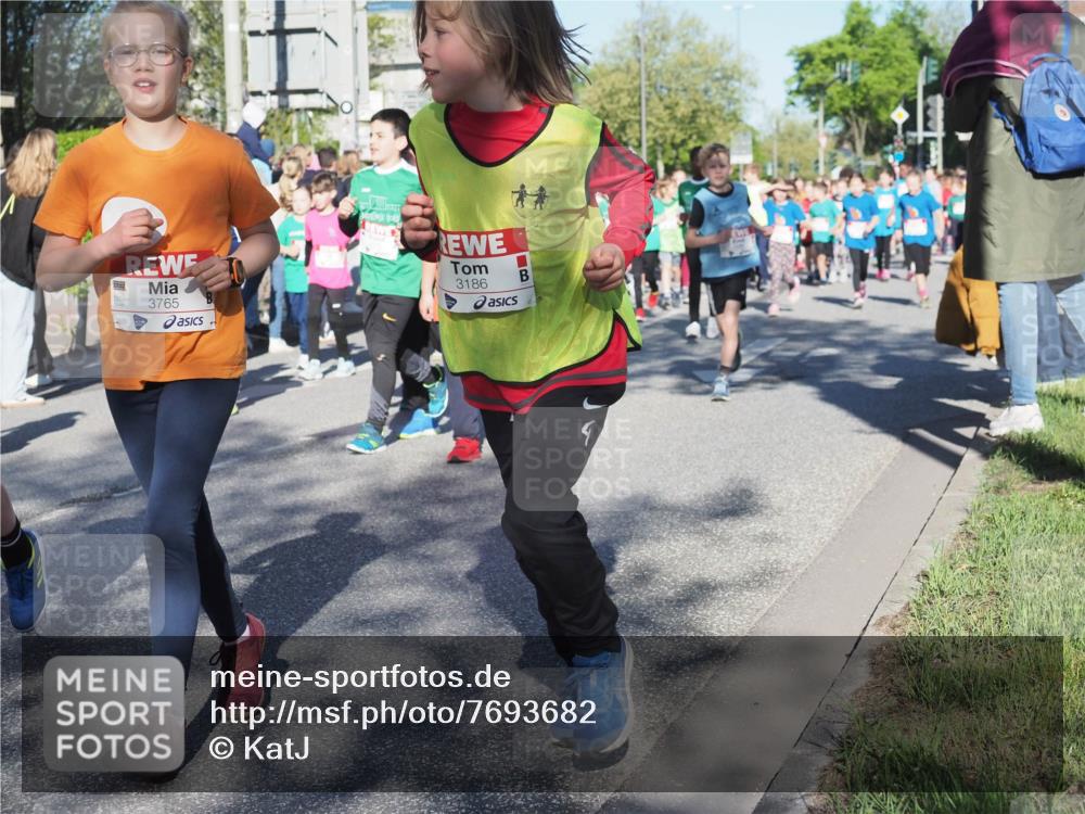 25.04.2025 - Das Zehntel KatJ http://msf.ph/oto/7693682 26.04.2025 08:36:52 Laufen 3765, 3186 meine-sportfotos.de