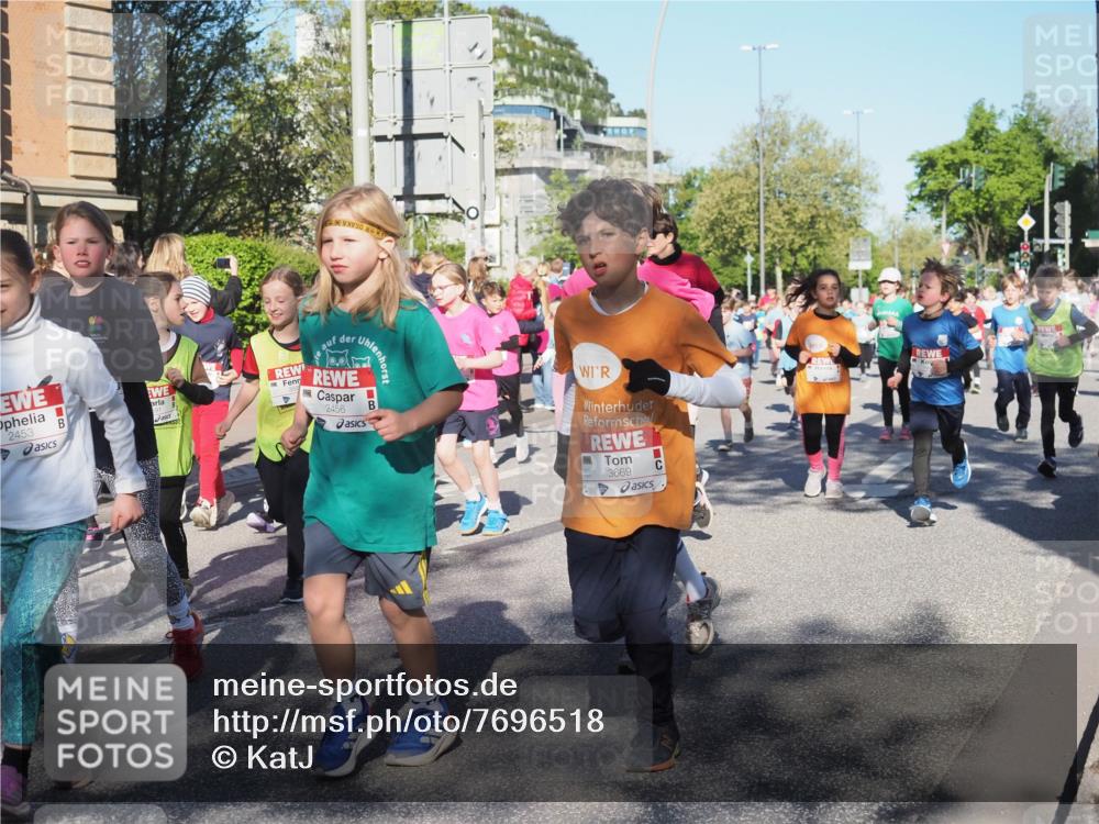 25.04.2025 - Das Zehntel KatJ http://msf.ph/oto/7696518 26.04.2025 08:37:45 Laufen 10, 2456, 2453, 3669 meine-sportfotos.de