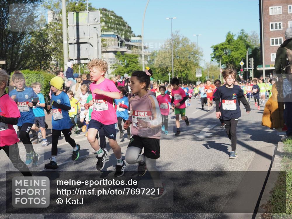 25.04.2025 - Das Zehntel KatJ http://msf.ph/oto/7697221 26.04.2025 08:38:04 Laufen 1972 meine-sportfotos.de