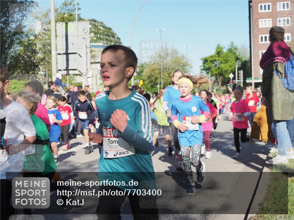 25.04.2025 - Das Zehntel KatJ http://msf.ph/oto/7703400 26.04.2025 08:38:48 Laufen 1858 meine-sportfotos.de