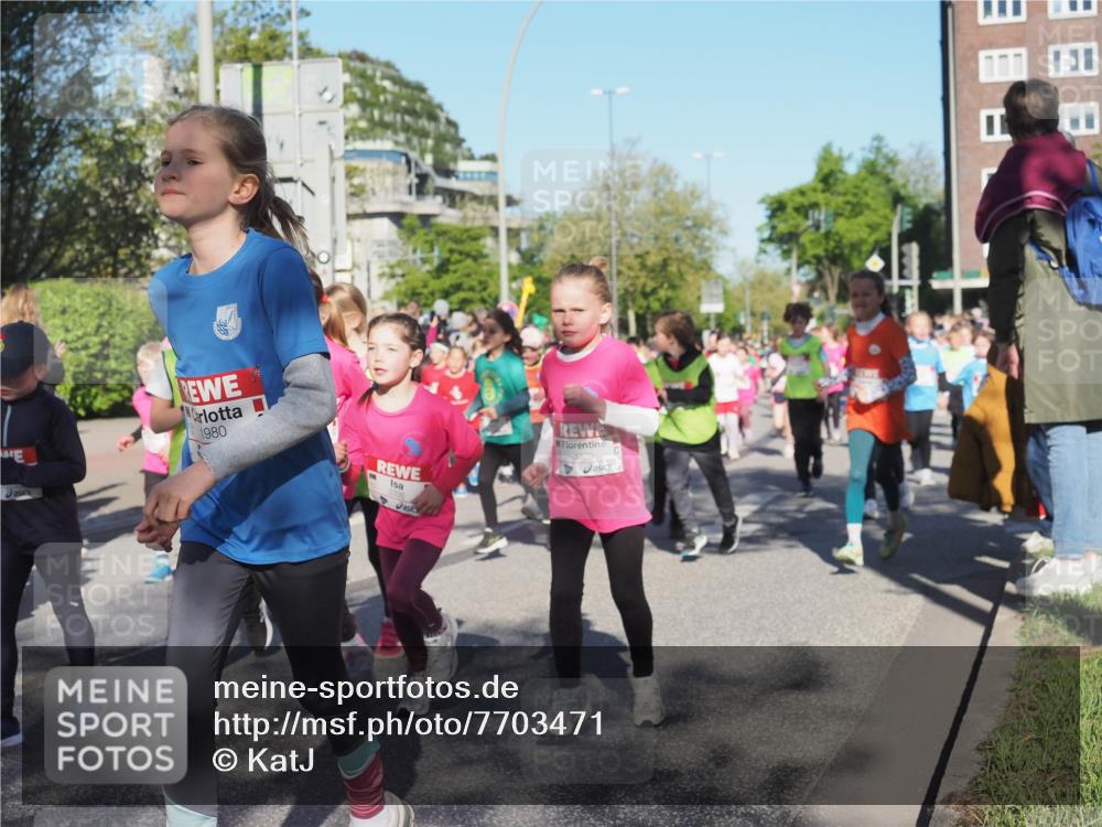 25.04.2025 - Das Zehntel KatJ http://msf.ph/oto/7703471 26.04.2025 08:38:50 Laufen 1980, 3335, 3329 meine-sportfotos.de