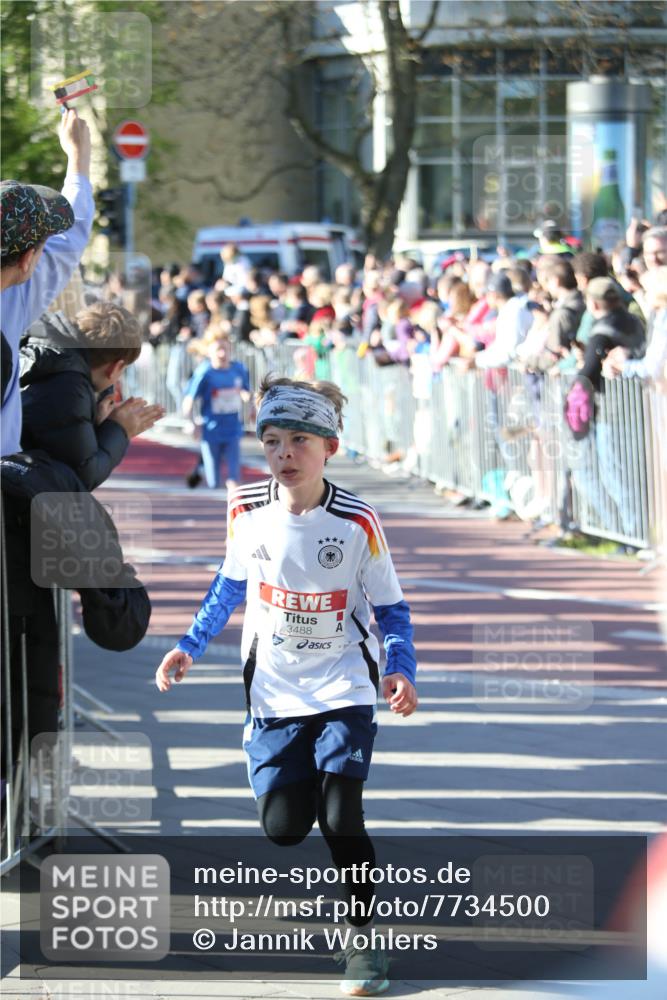 25.04.2025 - Das Zehntel Jannik Wohlers http://msf.ph/oto/7734500 26.04.2025 08:37:51 Laufen 3488 meine-sportfotos.de