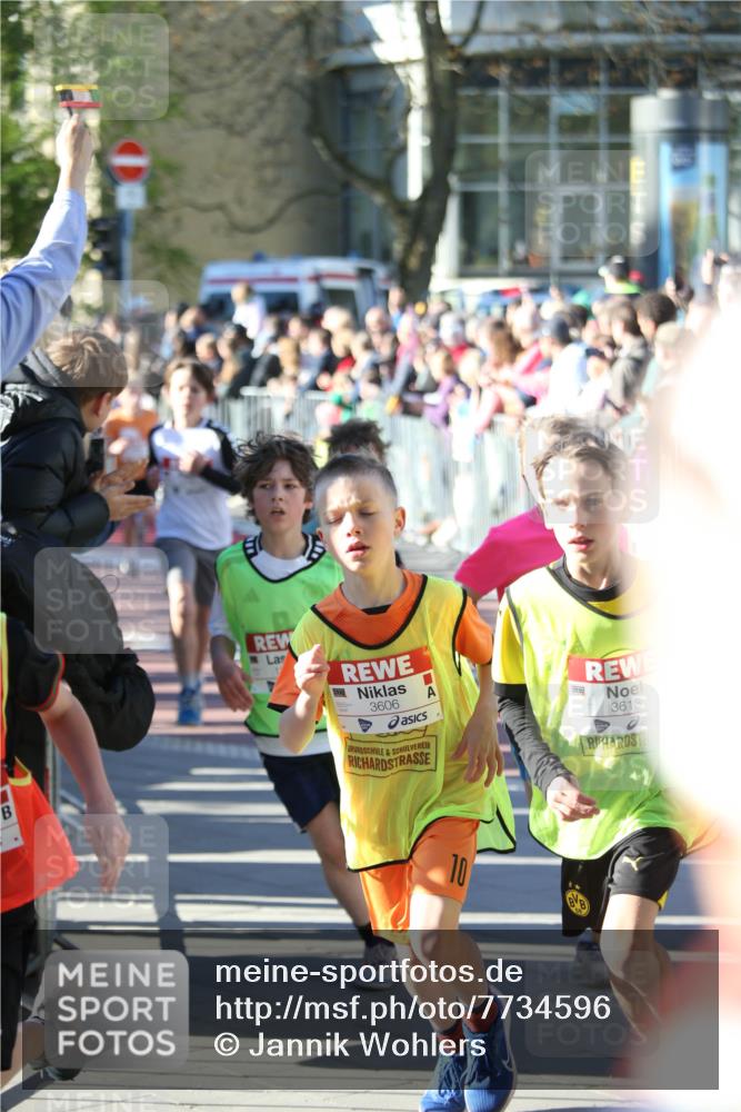 25.04.2025 - Das Zehntel Jannik Wohlers http://msf.ph/oto/7734596 26.04.2025 08:37:46 Laufen 3606, 3613, 10 meine-sportfotos.de