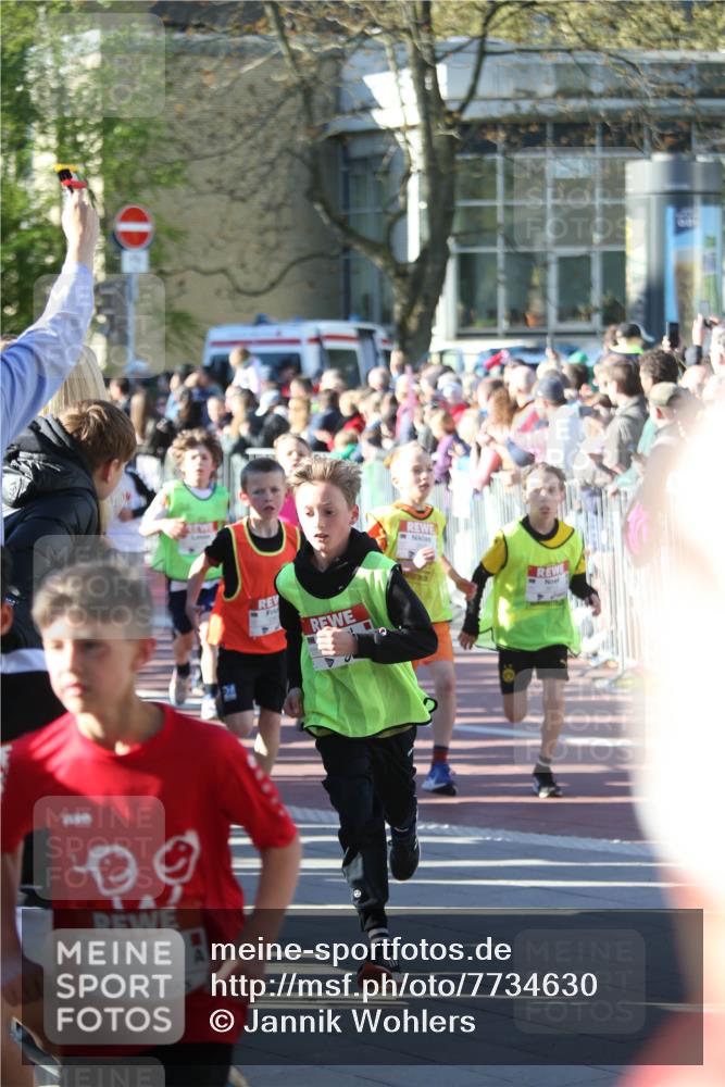 25.04.2025 - Das Zehntel Jannik Wohlers http://msf.ph/oto/7734630 26.04.2025 08:37:45 Laufen 1945 meine-sportfotos.de