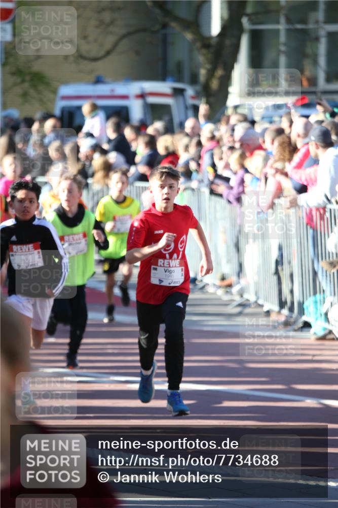 25.04.2025 - Das Zehntel Jannik Wohlers http://msf.ph/oto/7734688 26.04.2025 08:37:42 Laufen 2696, 1945 meine-sportfotos.de