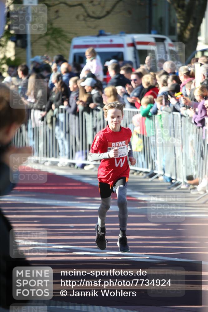 25.04.2025 - Das Zehntel Jannik Wohlers http://msf.ph/oto/7734924 26.04.2025 08:37:27 Laufen 926 meine-sportfotos.de