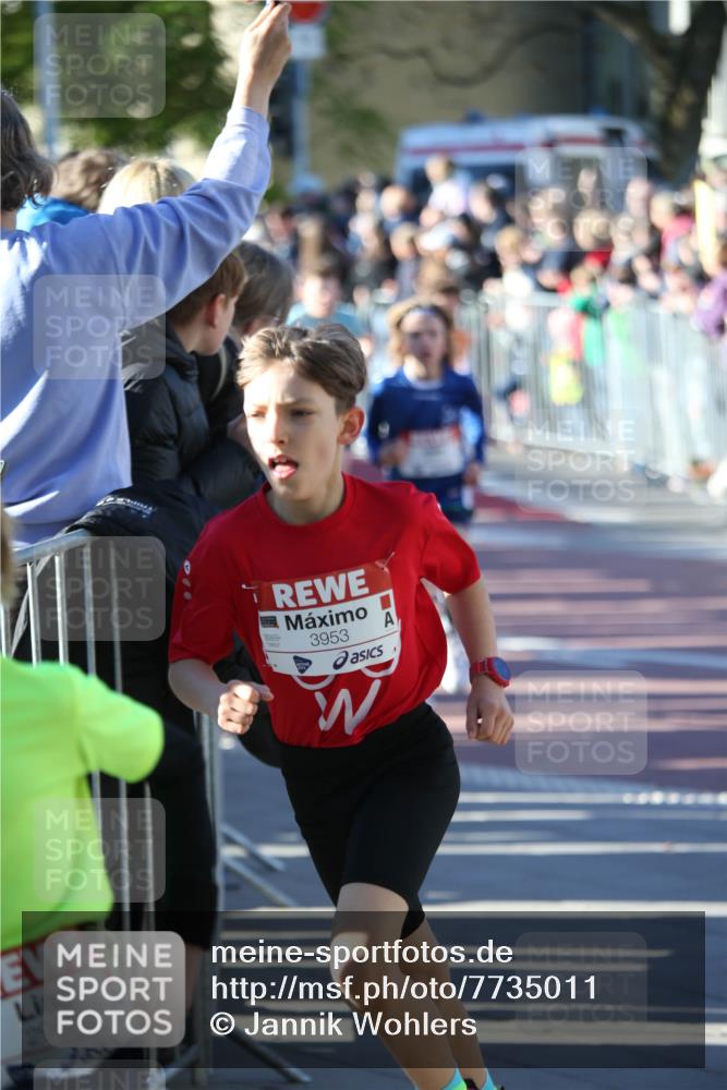 25.04.2025 - Das Zehntel Jannik Wohlers http://msf.ph/oto/7735011 26.04.2025 08:37:23 Laufen 2961, 3953 meine-sportfotos.de