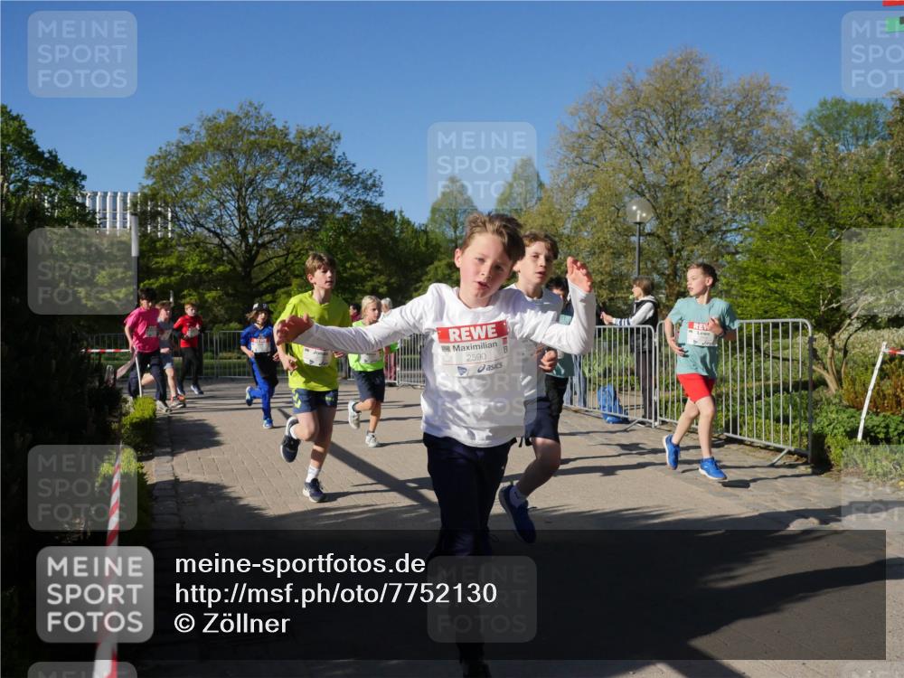 25.04.2025 - Das Zehntel Zöllner http://msf.ph/oto/7752130 26.04.2025 08:42:16 Laufen 2590 meine-sportfotos.de