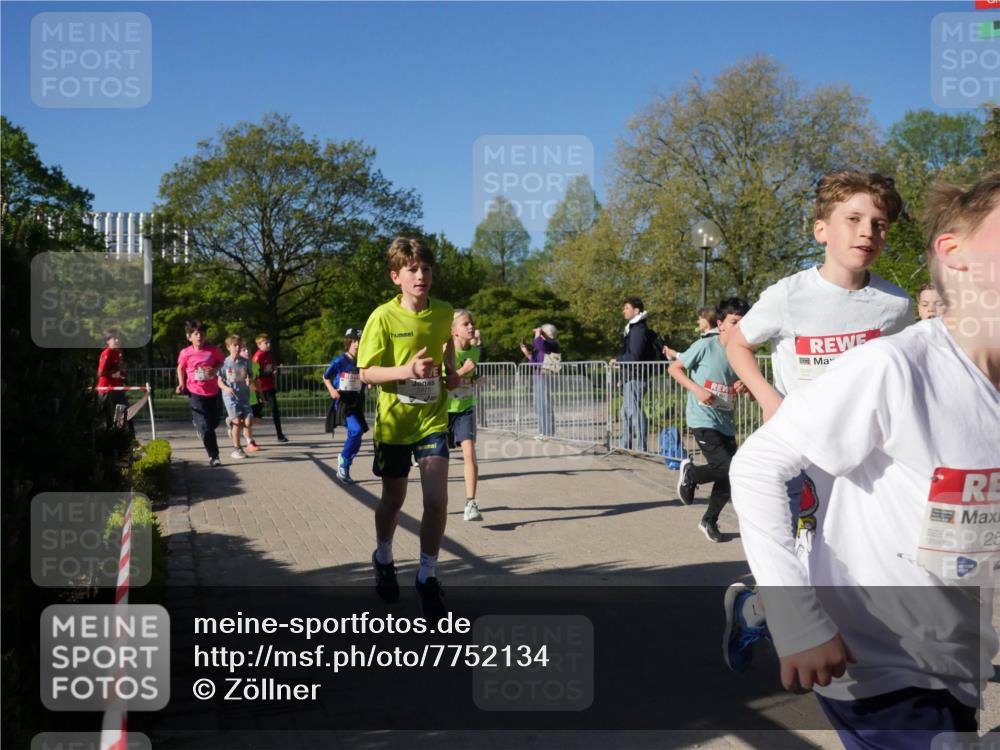 25.04.2025 - Das Zehntel Zöllner http://msf.ph/oto/7752134 26.04.2025 08:42:16 Laufen 25 meine-sportfotos.de