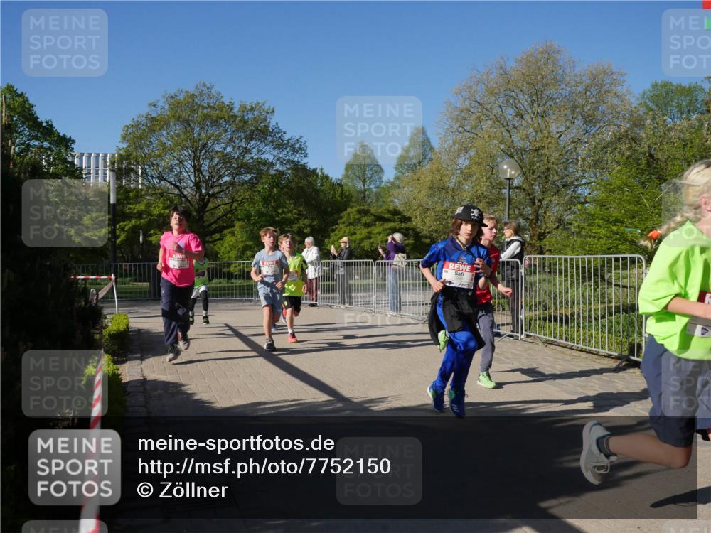 25.04.2025 - Das Zehntel Zöllner http://msf.ph/oto/7752150 26.04.2025 08:42:18 Laufen  meine-sportfotos.de