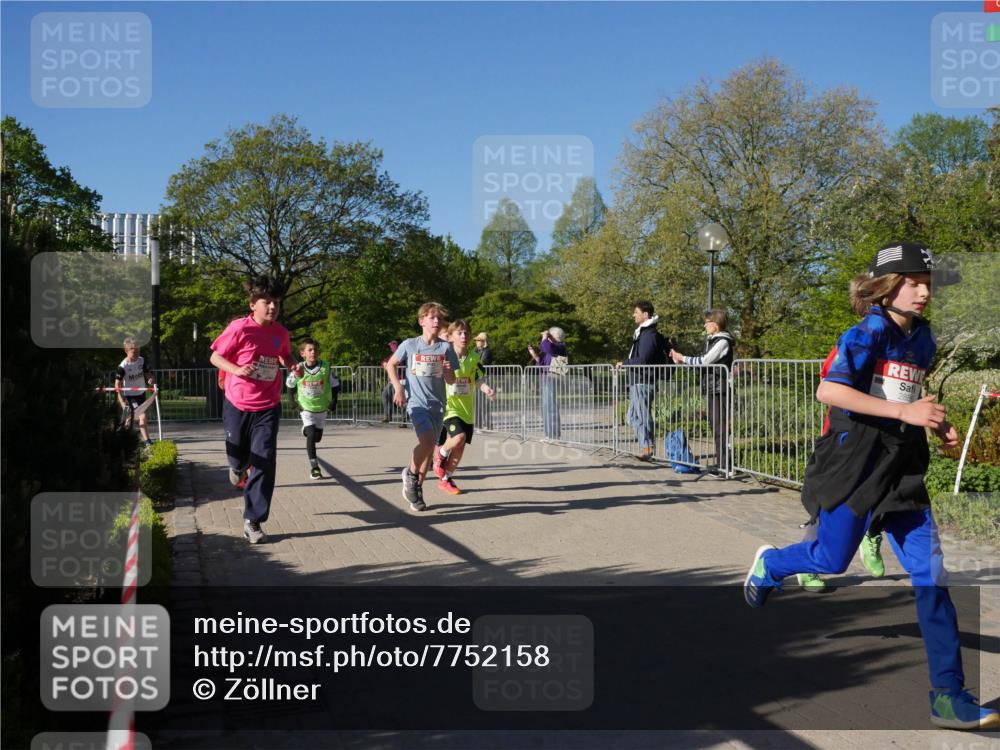 25.04.2025 - Das Zehntel Zöllner http://msf.ph/oto/7752158 26.04.2025 08:42:18 Laufen 2886 meine-sportfotos.de
