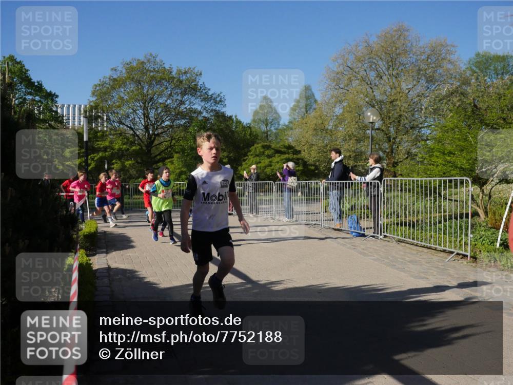 25.04.2025 - Das Zehntel Zöllner http://msf.ph/oto/7752188 26.04.2025 08:42:21 Laufen  meine-sportfotos.de