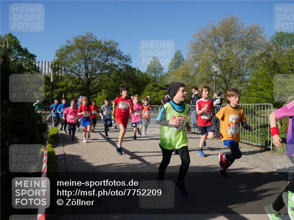 25.04.2025 - Das Zehntel Zöllner http://msf.ph/oto/7752209 26.04.2025 08:42:23 Laufen 2490 meine-sportfotos.de
