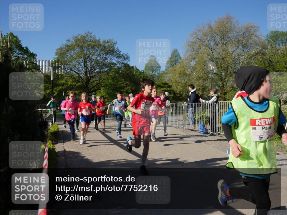 25.04.2025 - Das Zehntel Zöllner http://msf.ph/oto/7752216 26.04.2025 08:42:23 Laufen 2490 meine-sportfotos.de
