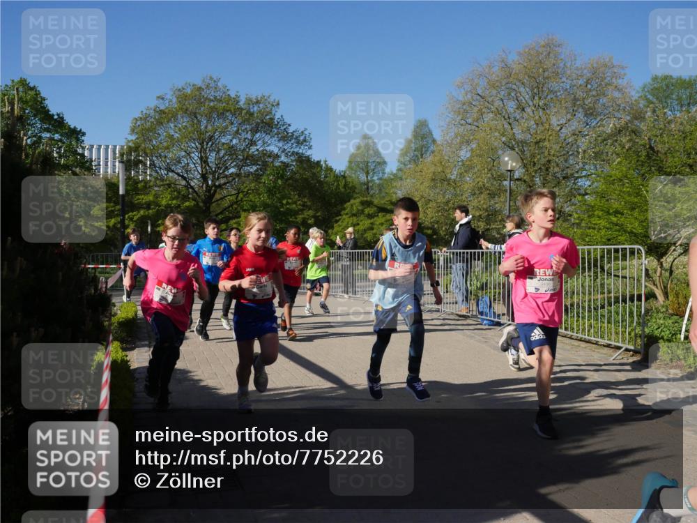 25.04.2025 - Das Zehntel Zöllner http://msf.ph/oto/7752226 26.04.2025 08:42:24 Laufen  meine-sportfotos.de