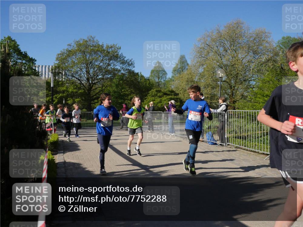 25.04.2025 - Das Zehntel Zöllner http://msf.ph/oto/7752288 26.04.2025 08:42:30 Laufen  meine-sportfotos.de