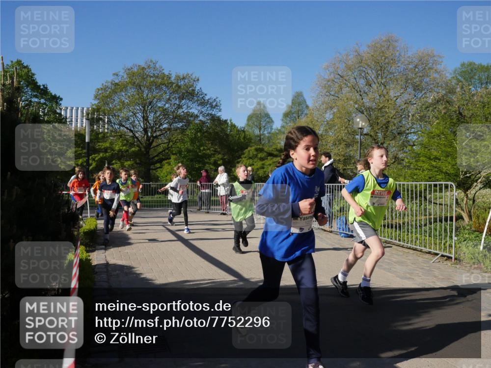 25.04.2025 - Das Zehntel Zöllner http://msf.ph/oto/7752296 26.04.2025 08:42:31 Laufen 122 meine-sportfotos.de