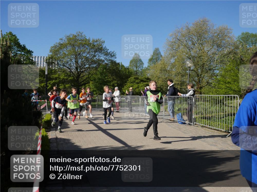 25.04.2025 - Das Zehntel Zöllner http://msf.ph/oto/7752301 26.04.2025 08:42:31 Laufen  meine-sportfotos.de