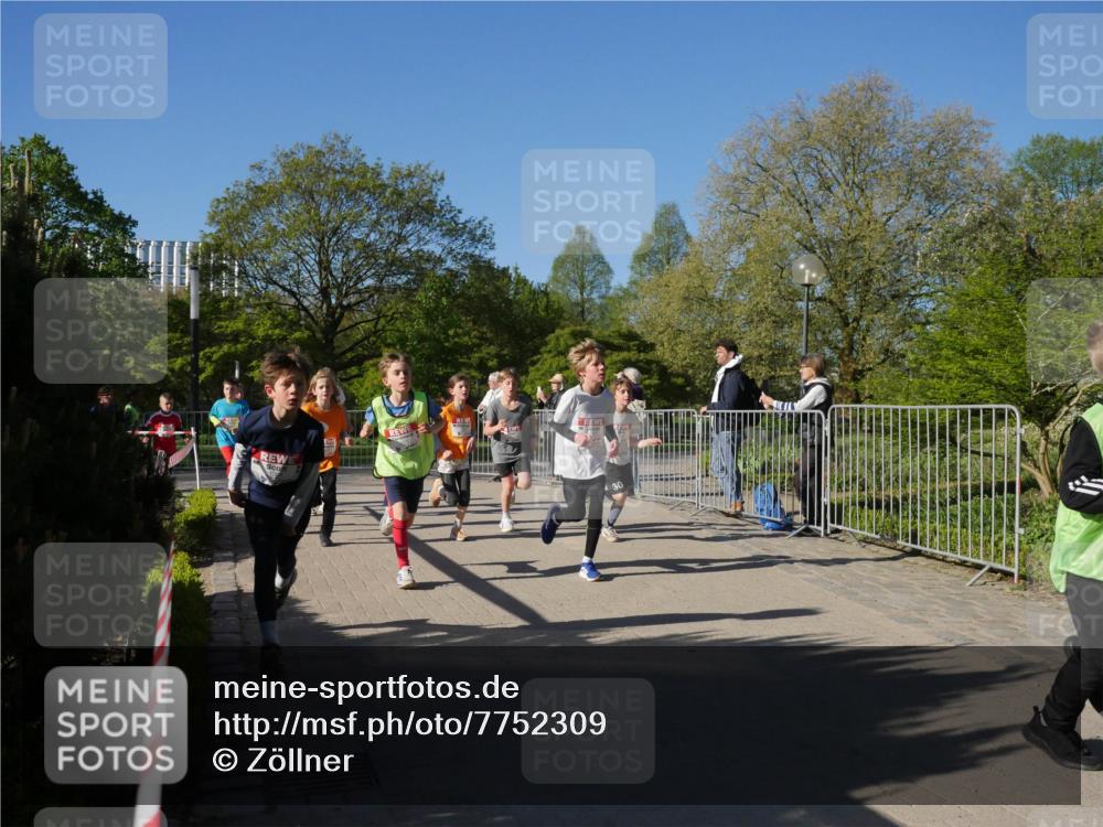25.04.2025 - Das Zehntel Zöllner http://msf.ph/oto/7752309 26.04.2025 08:42:32 Laufen 30 meine-sportfotos.de