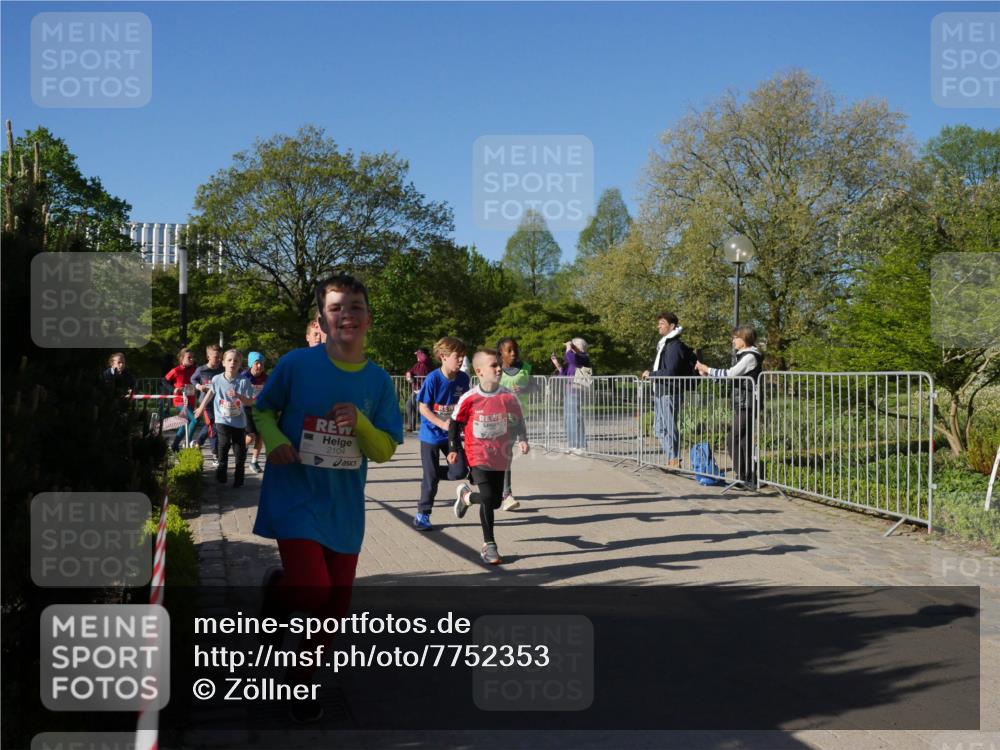 25.04.2025 - Das Zehntel Zöllner http://msf.ph/oto/7752353 26.04.2025 08:42:35 Laufen 2104 meine-sportfotos.de