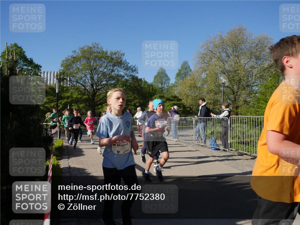 25.04.2025 - Das Zehntel Zöllner http://msf.ph/oto/7752380 26.04.2025 08:42:37 Laufen 2352 meine-sportfotos.de