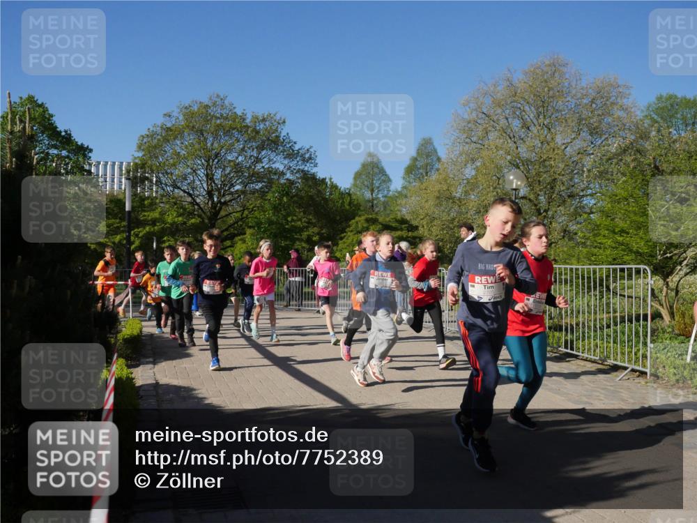 25.04.2025 - Das Zehntel Zöllner http://msf.ph/oto/7752389 26.04.2025 08:42:38 Laufen 2705 meine-sportfotos.de