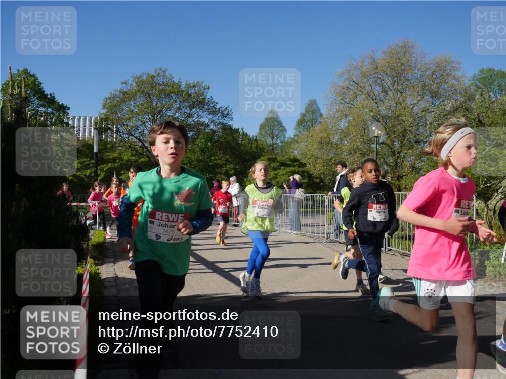25.04.2025 - Das Zehntel Zöllner http://msf.ph/oto/7752410 26.04.2025 08:42:41 Laufen 1478 meine-sportfotos.de