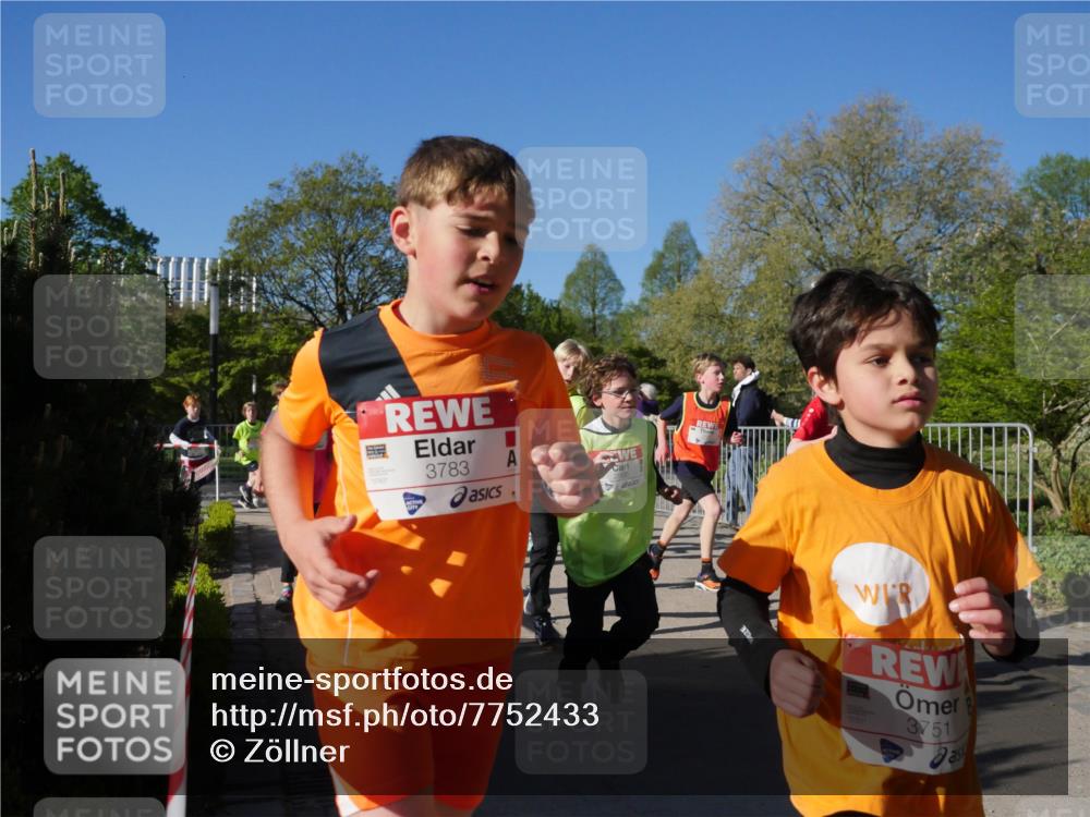 25.04.2025 - Das Zehntel Zöllner http://msf.ph/oto/7752433 26.04.2025 08:42:42 Laufen 3783, 3751, 3751 meine-sportfotos.de