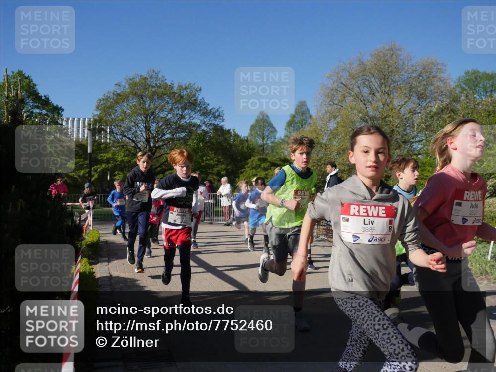 25.04.2025 - Das Zehntel Zöllner http://msf.ph/oto/7752460 26.04.2025 08:42:45 Laufen 2628, 3885 meine-sportfotos.de