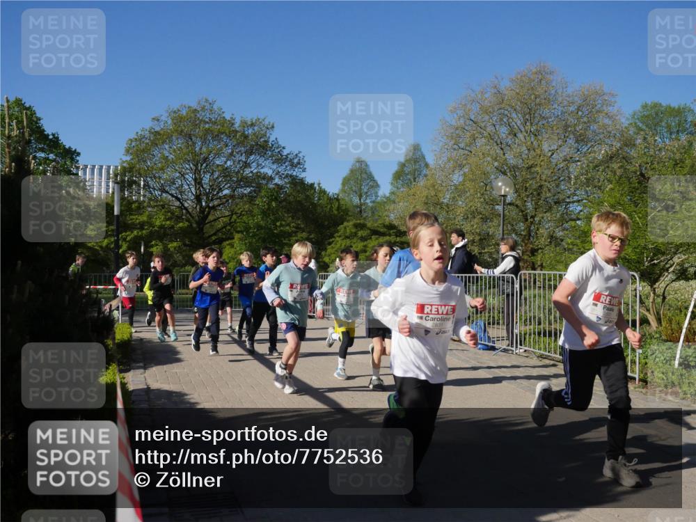 25.04.2025 - Das Zehntel Zöllner http://msf.ph/oto/7752536 26.04.2025 08:42:52 Laufen 2831 meine-sportfotos.de