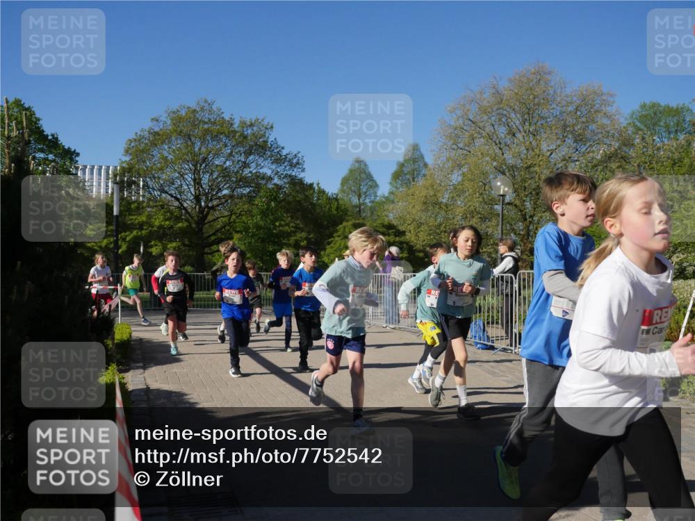25.04.2025 - Das Zehntel Zöllner http://msf.ph/oto/7752542 26.04.2025 08:42:53 Laufen  meine-sportfotos.de