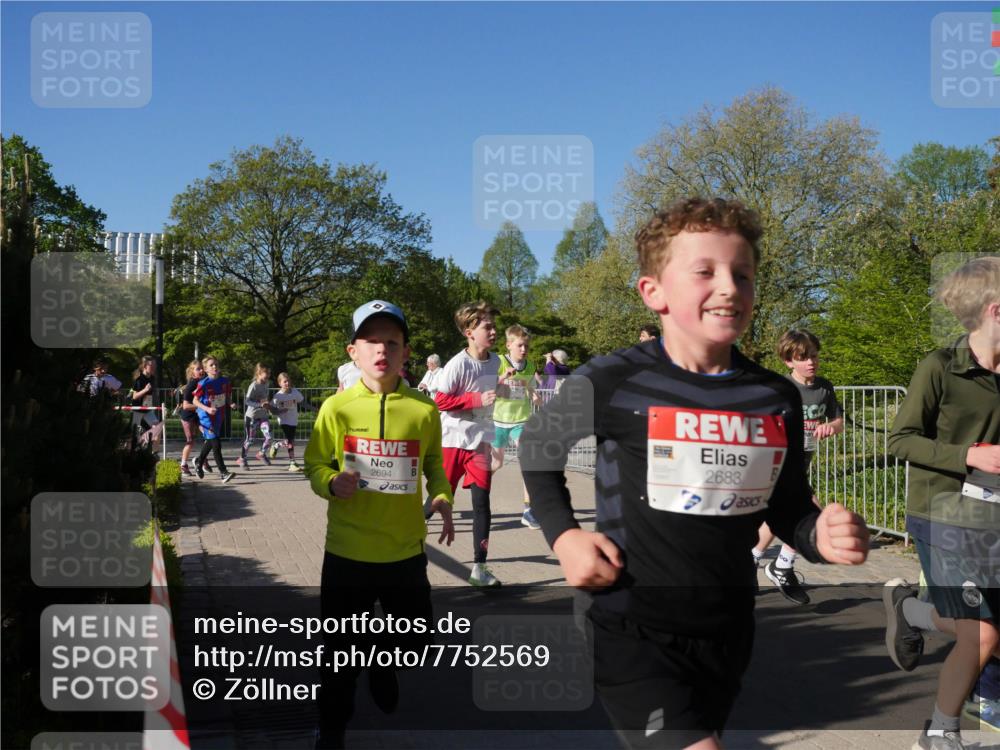 25.04.2025 - Das Zehntel Zöllner http://msf.ph/oto/7752569 26.04.2025 08:42:55 Laufen 2694, 2683 meine-sportfotos.de