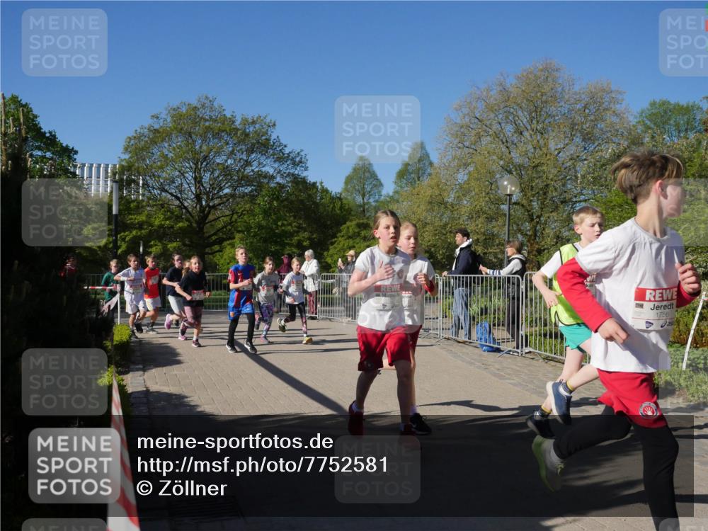 25.04.2025 - Das Zehntel Zöllner http://msf.ph/oto/7752581 26.04.2025 08:42:56 Laufen 1756 meine-sportfotos.de